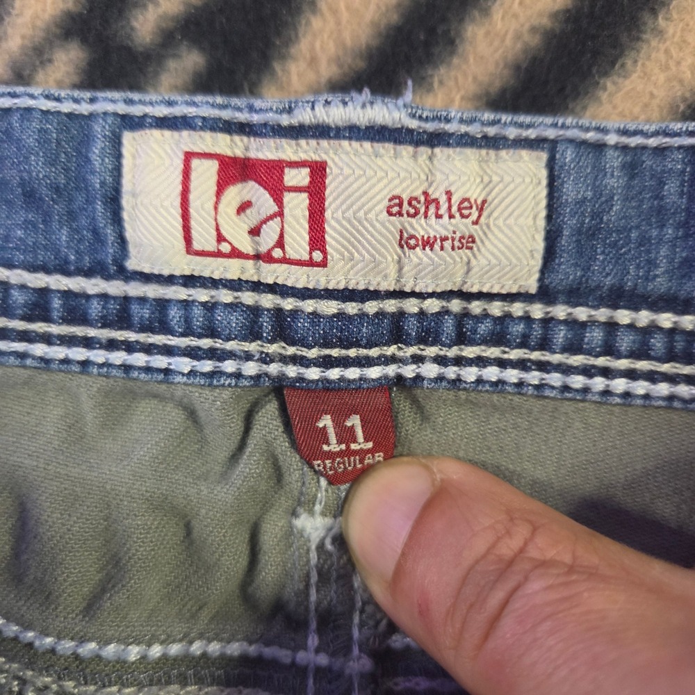 Y2K Vintage LEI Ashley Lowrise Denim Shorts Lace Fringe Camo Trim Blue Womens 11 - Picture 2 of 8